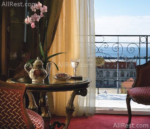 Mediterranean Palace Hotel 12